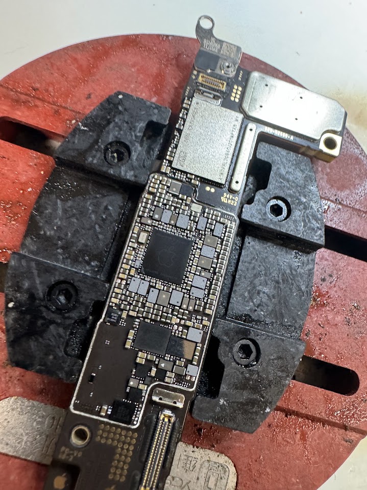 治具に固定した基板全体