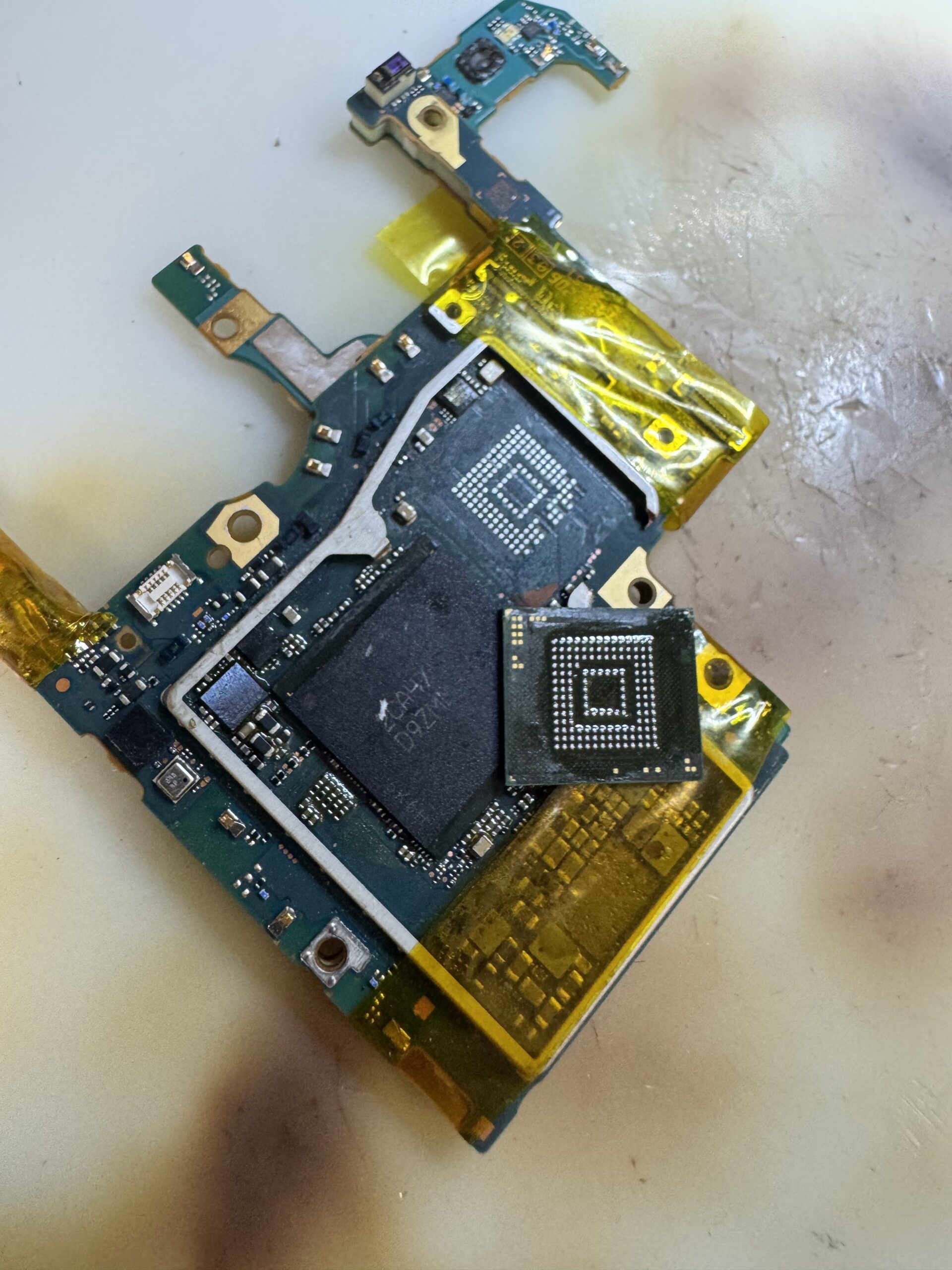 CPU・NAND移植後のドナー基板