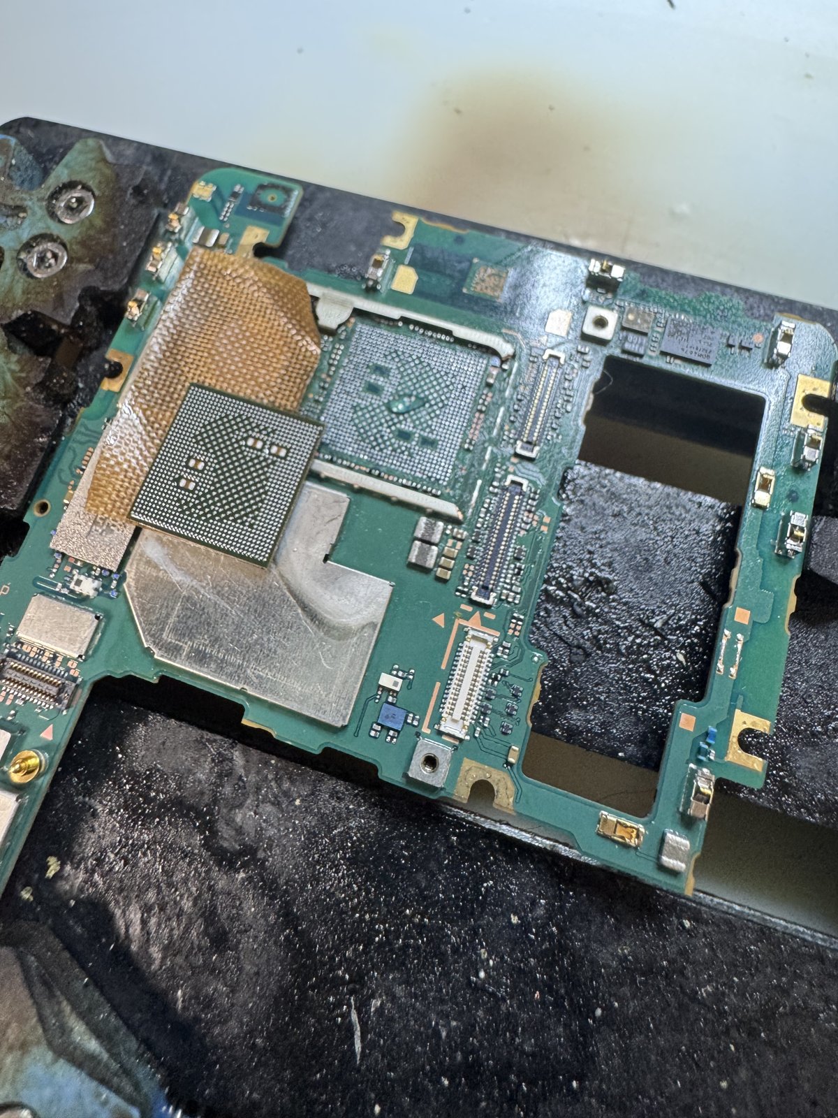 リボール後、取り付け直前のCPU