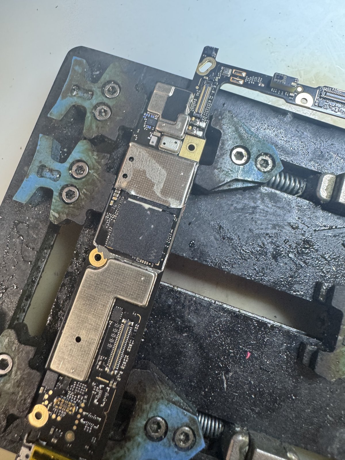 CPUが載った状態の基板全体